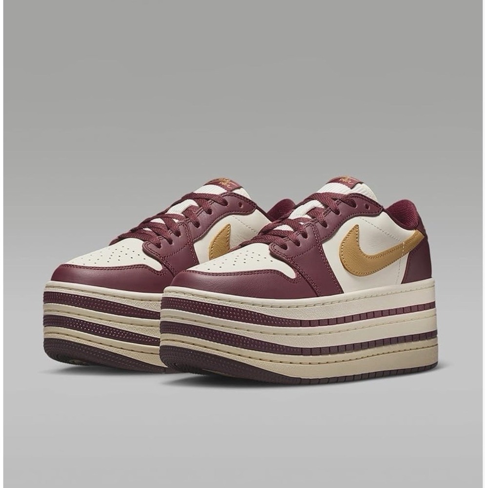 11W | 9.5M Jordan 1 Triple Stack Women's Shoes Team Red/Pale Ivory/Sanded Gold
